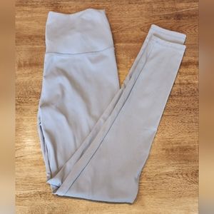 Light Grey Scruch Butt Leggings with Bow Small